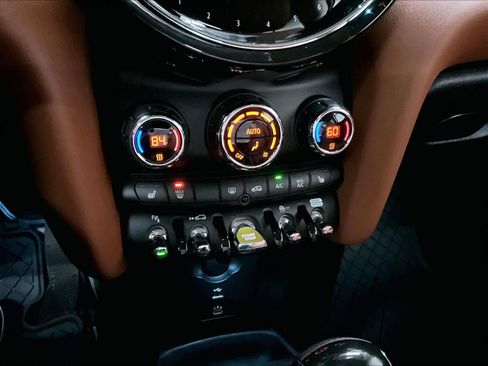 Used 2024 MINI Cooper SE image 36