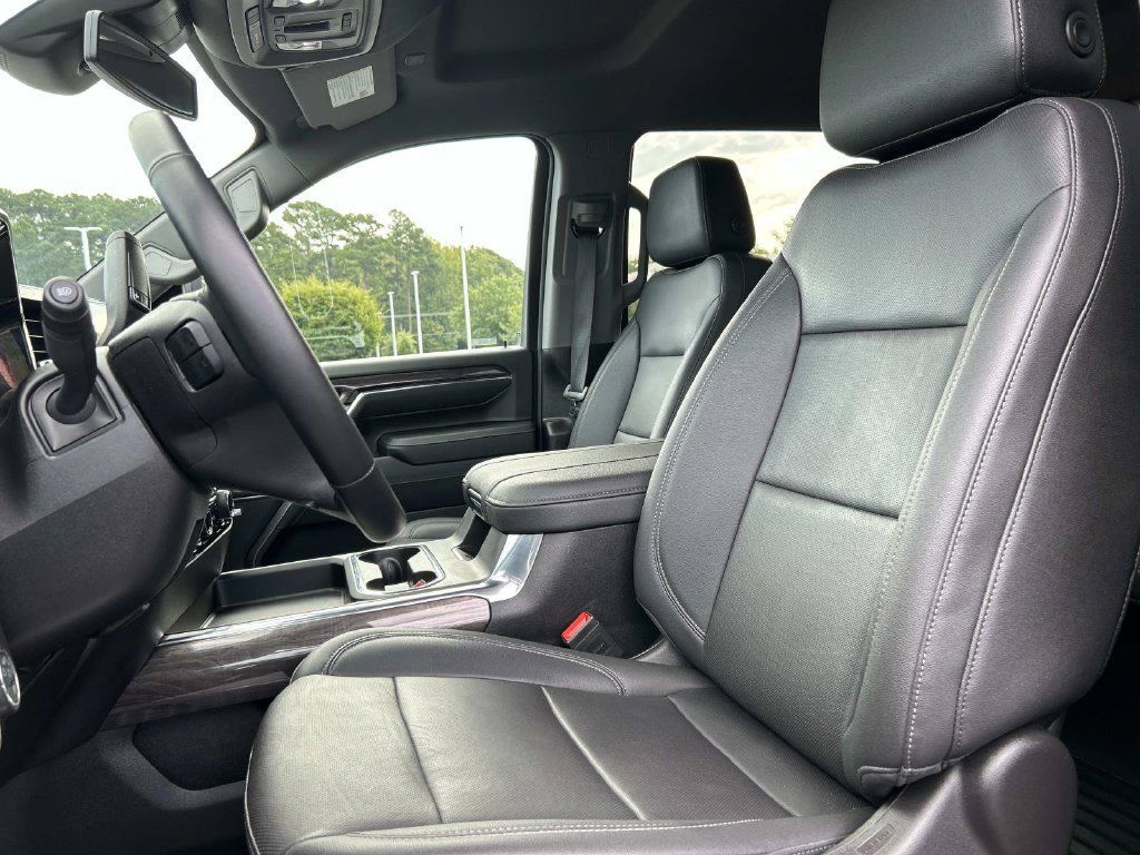 Used 2024 Chevrolet Silverado 2500 LTZ w/ LTZ Plus Package AWD/4WD image 25