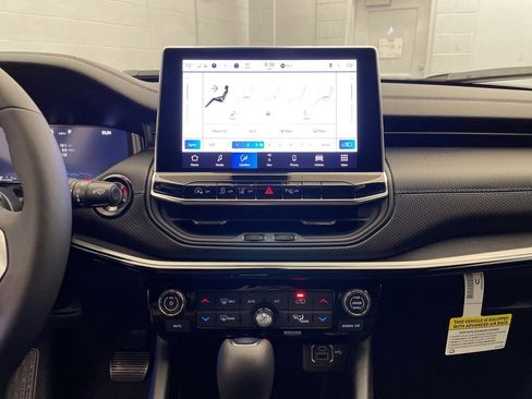 New 2026 Jeep Compass Limited w/ Sun, Sound & Navigation Group image 10