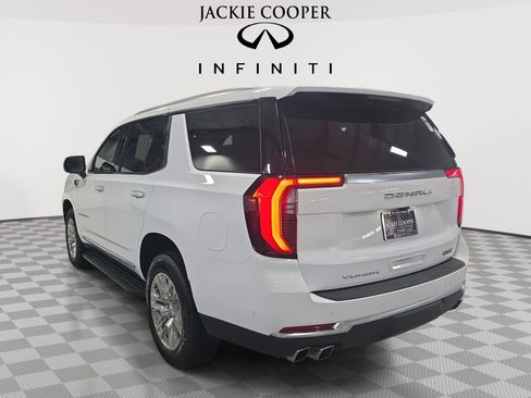 Used 2025 GMC Yukon Denali AWD/4WD image 7