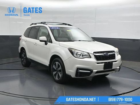 Used 2018 Subaru Forester 2.5i Premium AWD/4WD image 4