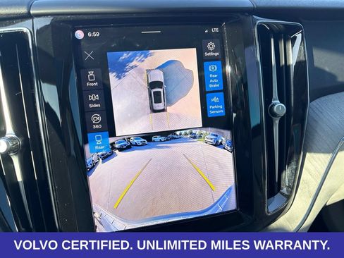Certified 2024 Volvo XC60 B5 Plus w/ Protection Package Premier AWD/4WD image 22