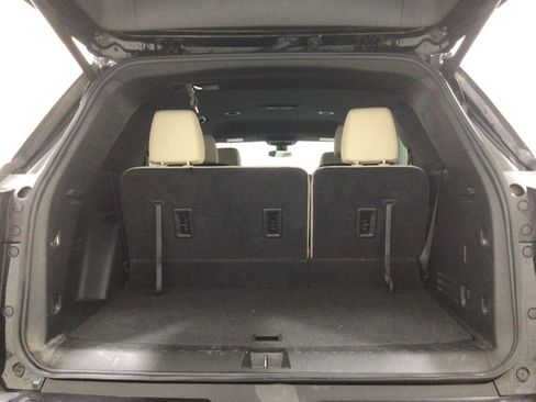 Used 2023 Chevrolet Traverse LT image 21