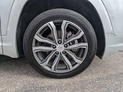 Used 2019 GMC Terrain Denali w/ Advanced Safety Package image 9