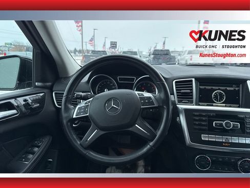 Used 2015 Mercedes-Benz GL 450 4MATIC image 36