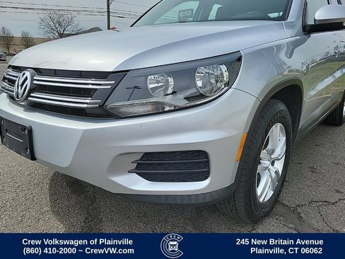 Used 2017 Volkswagen Tiguan S image 25