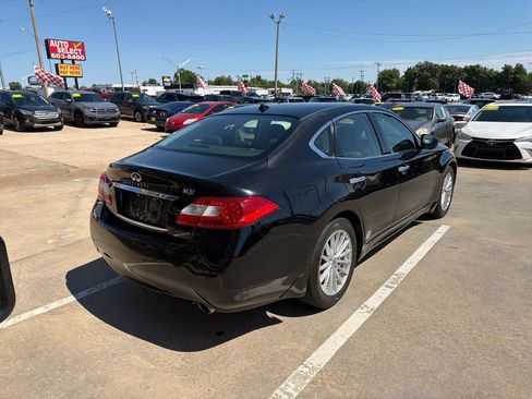Used 2011 INFINITI M37 w/ Premium Pkg RWD image 5