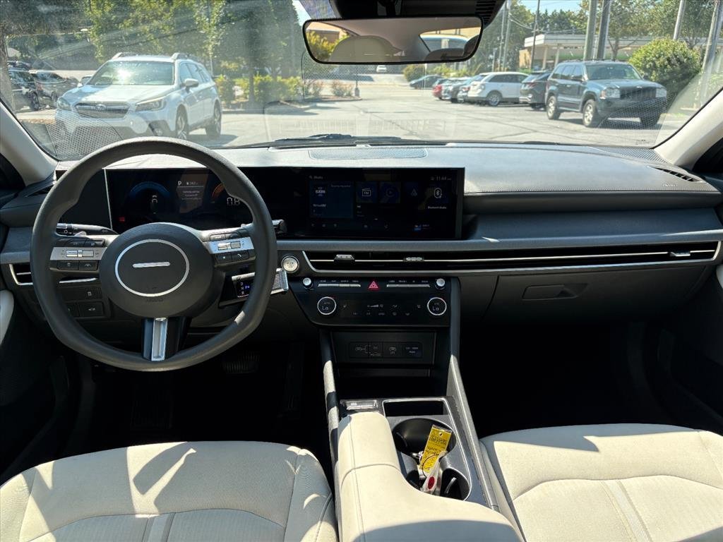 Certified 2025 Hyundai Sonata SEL FWD image 6