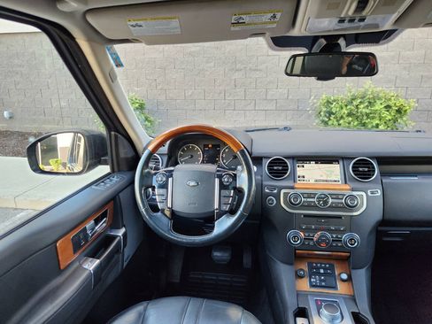 Used 2015 Land Rover LR4 HSE AWD/4WD image 21
