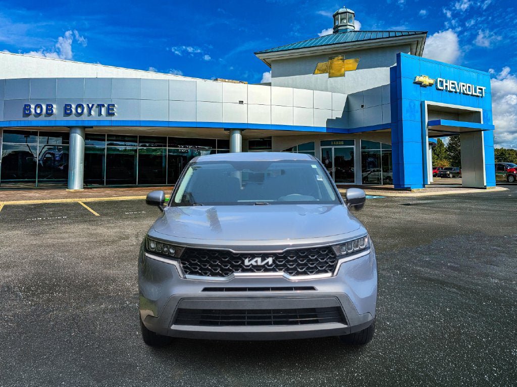 Used 2023 Kia Sorento LX FWD image 10