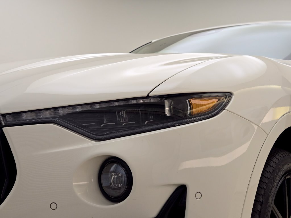 Certified 2023 Maserati Levante Modena AWD/4WD image 5
