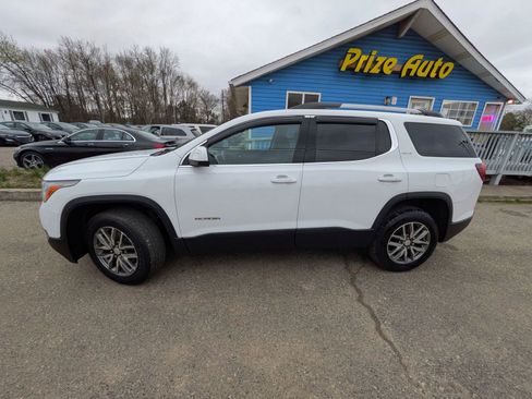 Used 2019 GMC Acadia SLE image 3