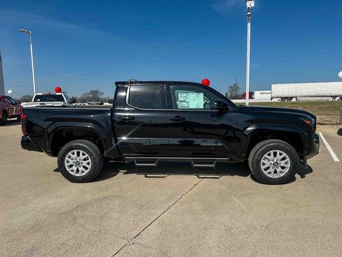 New 2026 Toyota Tacoma SR5 image 4