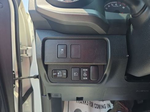 Used 2021 Toyota Tacoma TRD Off-Road AWD/4WD image 25