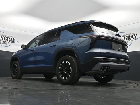 Used 2024 Chevrolet Traverse Z71 w/ LPO, Floor Liner Package AWD/4WD image 30