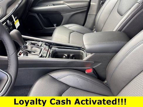 New 2026 Jeep Compass Latitude image 18