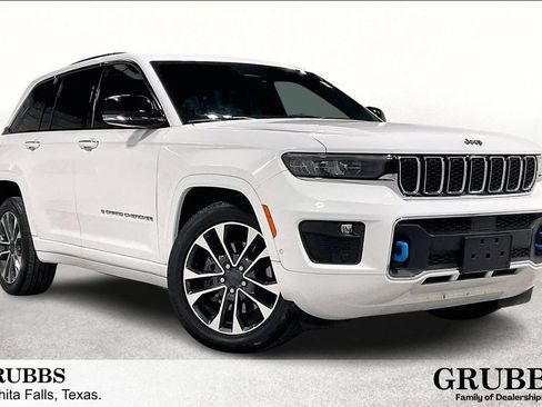 Used 2024 Jeep Grand Cherokee Overland w/ Luxury Tech Group IV AWD/4WD image 1