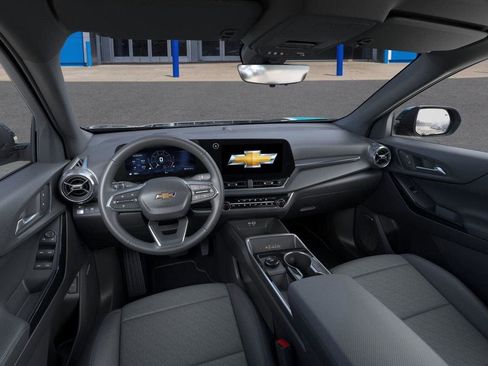 New 2026 Chevrolet Equinox LT w/ Convenience Package II image 16