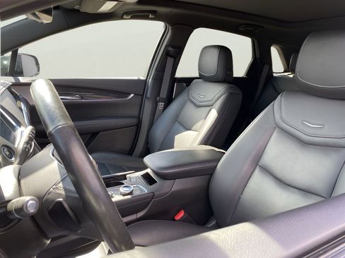 Used 2021 Cadillac XT5 Premium Luxury image 14