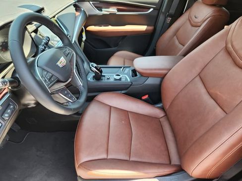 New 2026 Cadillac XT5 Premium Luxury w/ Driver Assist Package AWD/4WD image 9