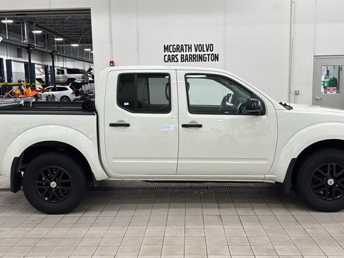 Used 2019 Nissan Frontier SV w/ Value Truck Package image 4
