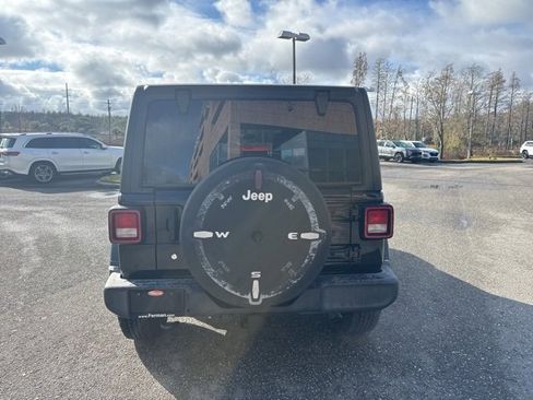 Used 2018 Jeep Wrangler Unlimited Sport S image 4