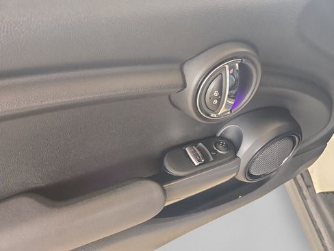 Used 2016 MINI Cooper 2-Door Hardtop FWD image 11