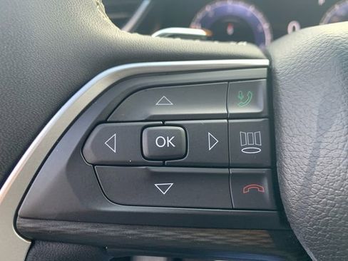 Used 2024 Jeep Grand Cherokee L Laredo w/ Trailer Tow Package image 28