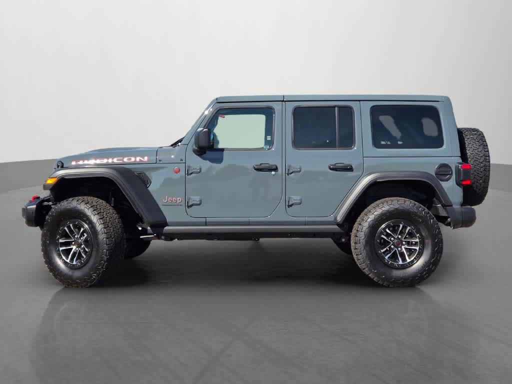 Used 2025 Jeep Wrangler Unlimited Rubicon w/ XTREMEE 35" Tire Package AWD/4WD image 3