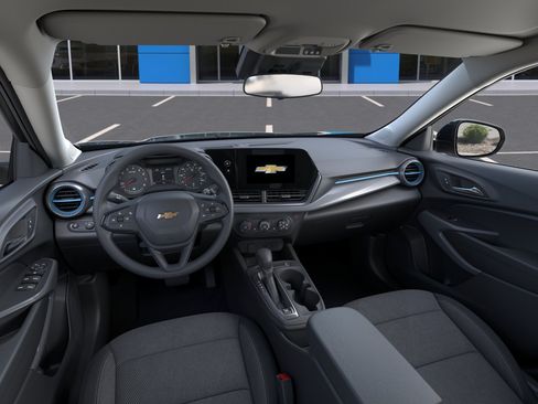 New 2026 Chevrolet Trax LS w/ LS Convenience Package FWD image 39