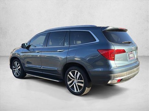 Used 2018 Honda Pilot Touring image 7