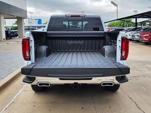 New 2026 GMC Sierra 1500 SLT image 49