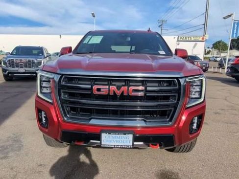 Used 2024 GMC Yukon AT4 w/ Technology Package image 3