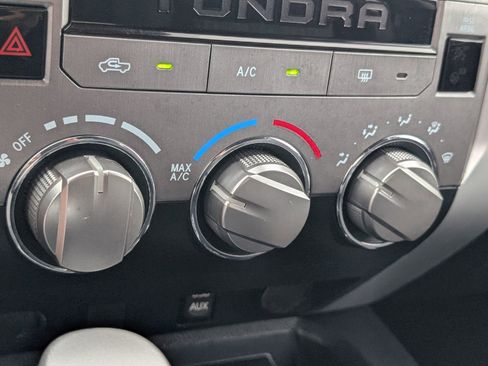 Used 2019 Toyota Tundra SR5 w/ SR5 Upgrade Package AWD/4WD image 34