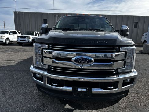 Used 2017 Ford F350 Lariat w/ Lariat Ultimate Package image 7