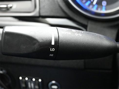 Used 2023 Chrysler 300 Touring L image 28