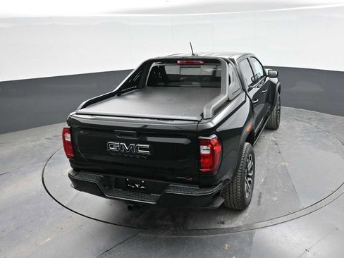 New 2025 GMC Canyon AT4 w/ Nightfall Edition image 32