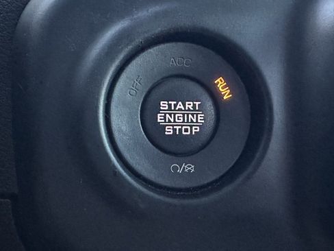 Used 2019 Jeep Wrangler Unlimited Moab w/ Quick Order Package 24M Moab image 35