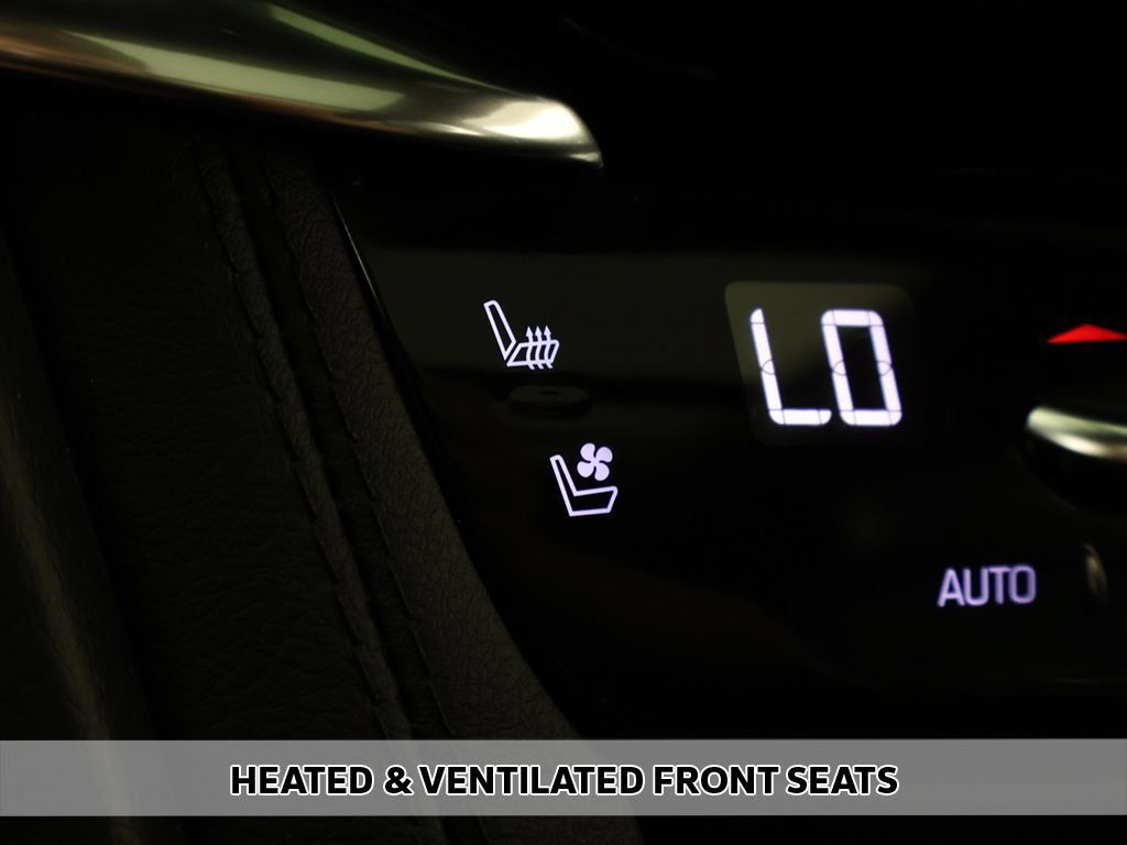 Used 2024 Cadillac XT6 Sport w/ LPO, Floor Liner Package AWD/4WD image 8