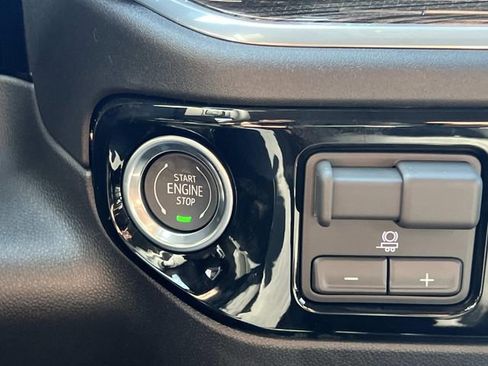 New 2026 GMC Sierra 1500 Elevation image 23