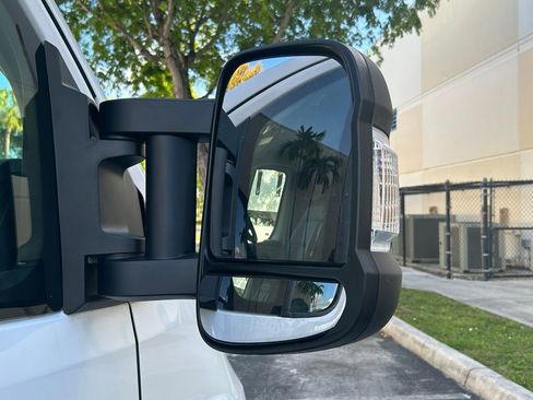 Used 2024 RAM ProMaster 2500 w/ Convenience Group FWD image 27
