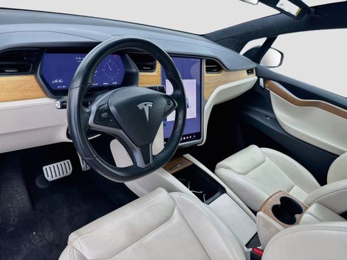 Used 2020 Tesla Model X Performance AWD/4WD image 7