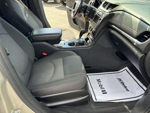 Used 2017 Chevrolet Traverse LT AWD/4WD image 20