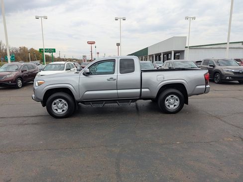 Used 2019 Toyota Tacoma SR w/ SR Convenience Package image 6
