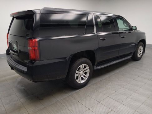 Used 2016 Chevrolet Suburban LS RWD image 10