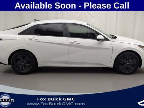 Used 2022 Hyundai Elantra Blue w/ Cargo Package FWD image 4