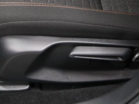 Used 2025 Honda HR-V Sport image 25