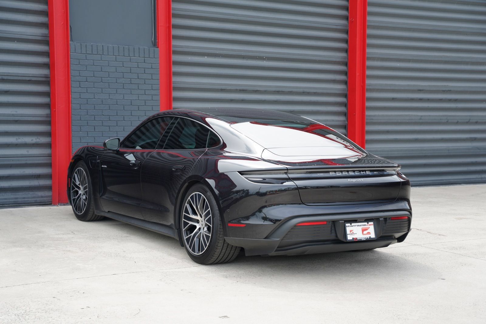 Used 2025 Porsche Taycan RWD image 10