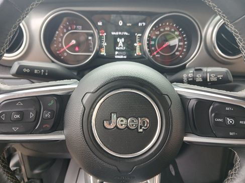 Used 2018 Jeep Wrangler Unlimited Rubicon AWD/4WD image 11