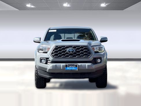 Used 2021 Toyota Tacoma TRD Sport w/ Technology Package RWD image 5